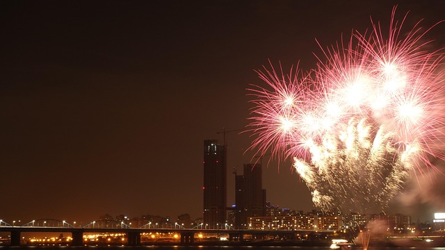Han river picnic spot recommendation - Korea Culture