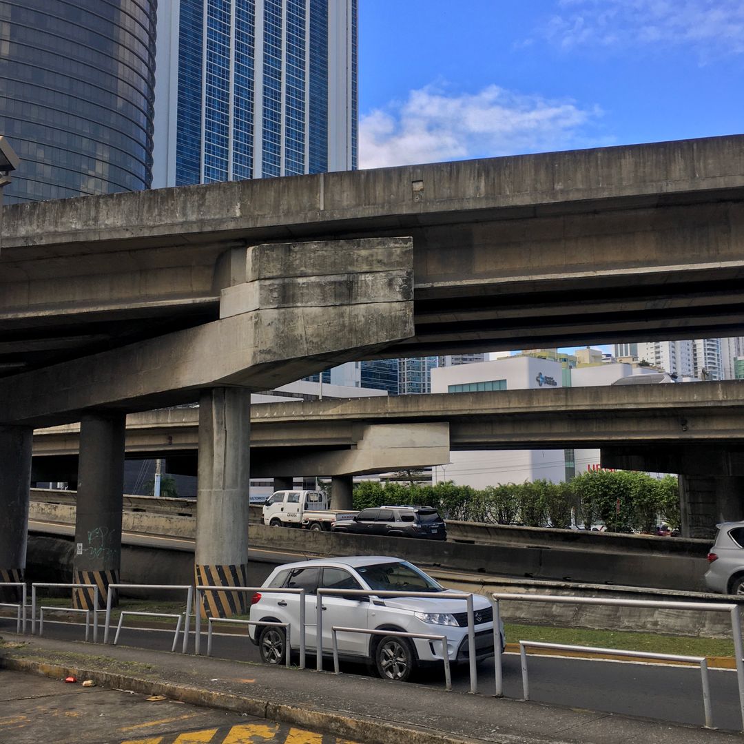 Examining the Resilience and Safety of Korea's Highway Overpasses