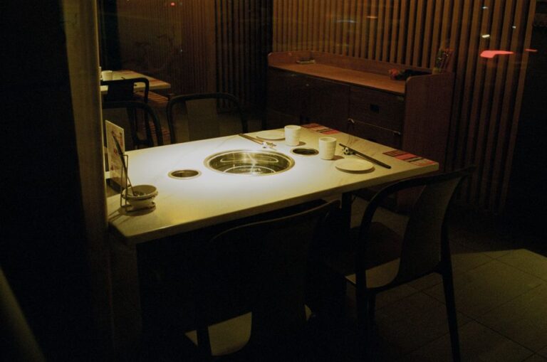 Dining Etiquette Essentials for Your First Meal in Korea