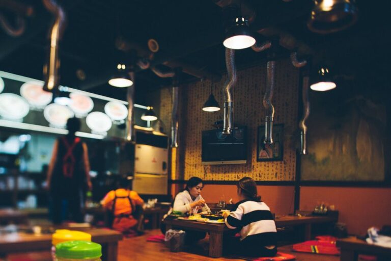 Essential Manners for Dining Out in Korea