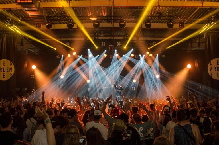 Hongdae After Dark: Indie Music, Live Venues and Late-Night Food